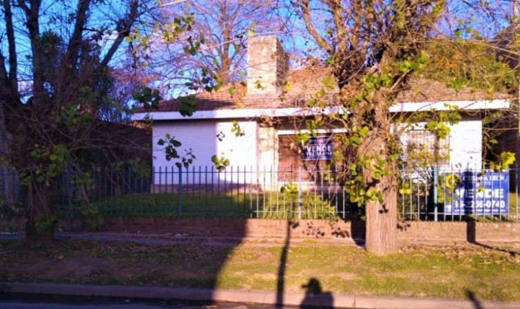 CHALET DE 4 AMB. CON PARQUE