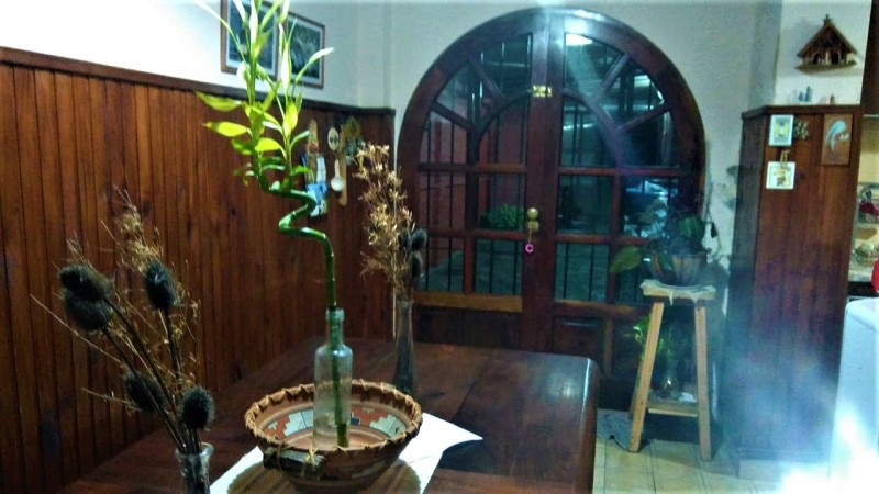  CHALET 5 AMB C/PARQUE Y GARAGE. (LOS POLVORINES)