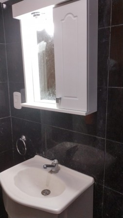 DEPARTAMENTO DE 2 AMBIENTES C/ BALCON Y COCHERA
