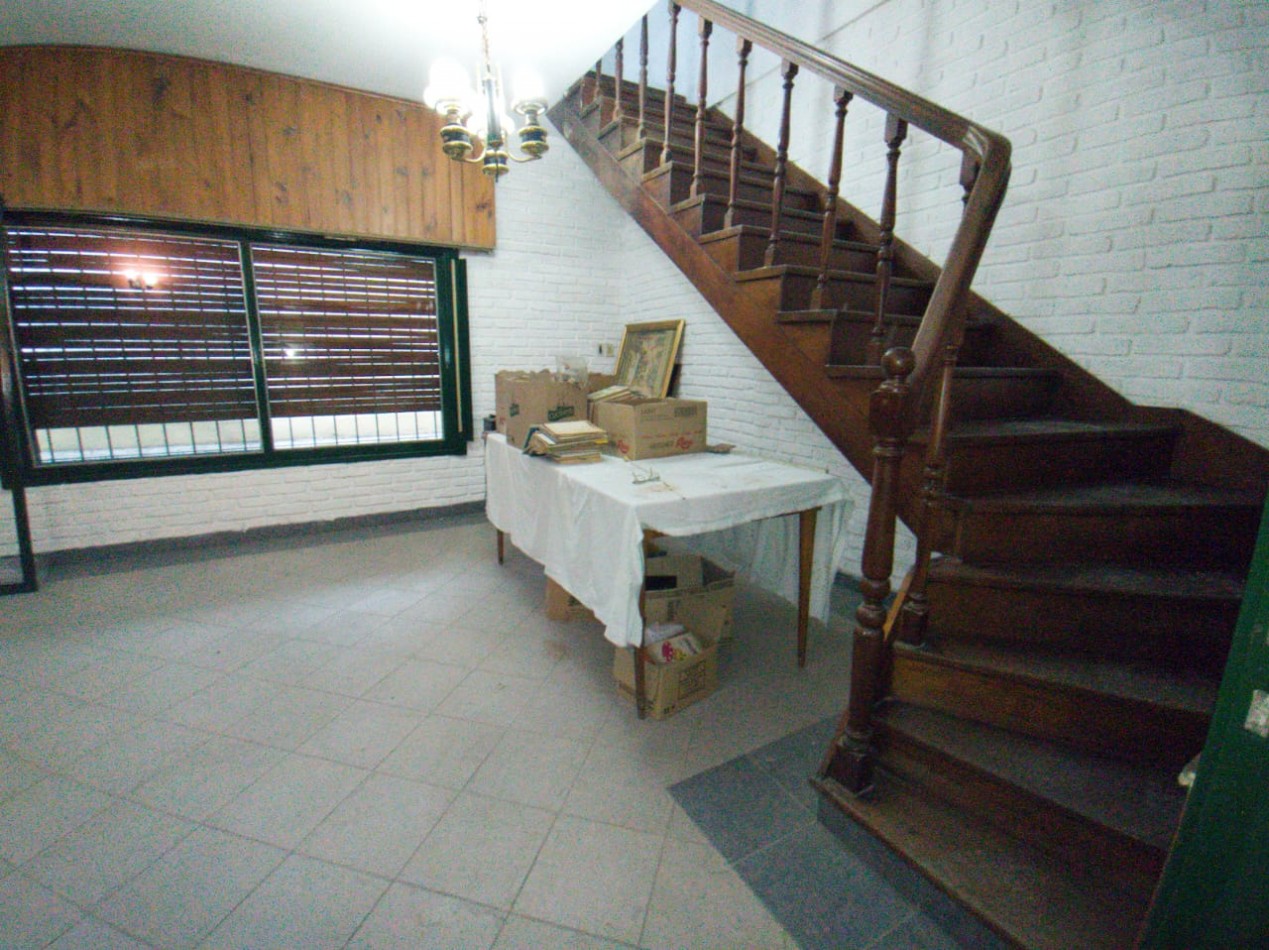 CHALET 3 AMB. GARAGE  2 VEHICULOS/ PATIO