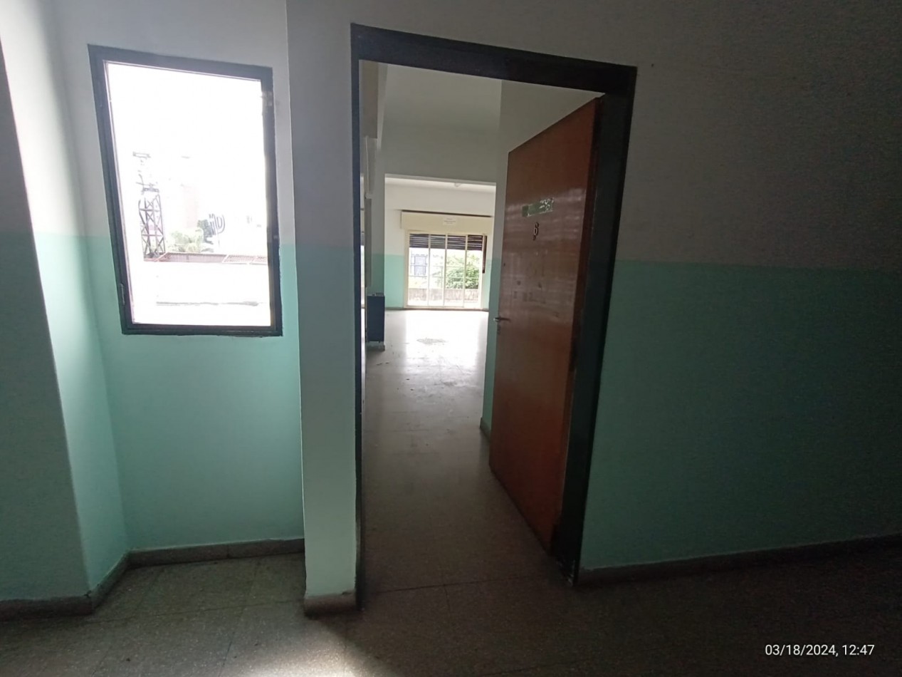 IMPORTANTE SEMIPISO 350 M2. AV. PTE. PERON   FTE. A LA PLAZA SAN MIGUEL