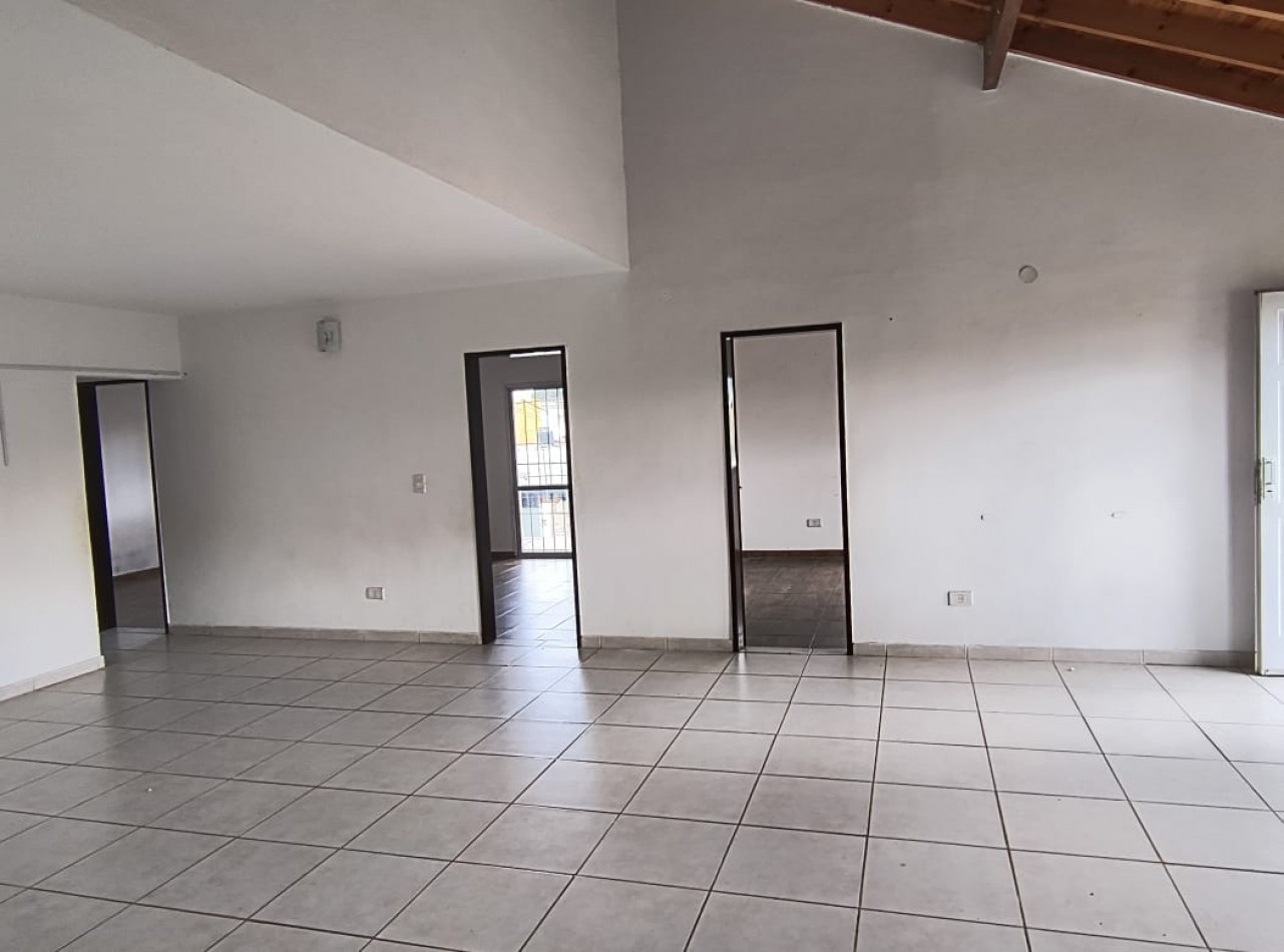 DEPARTAMENTO 3 AMB. AMPLIOS  C/BALCON Y COCHERA (COMPLEJO CERRADO)