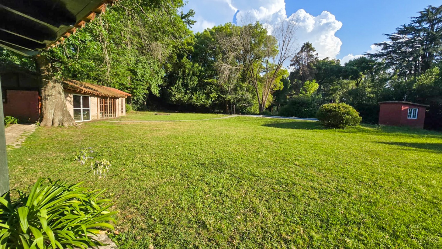 CASA QUINTA LOTE 2000 M2 