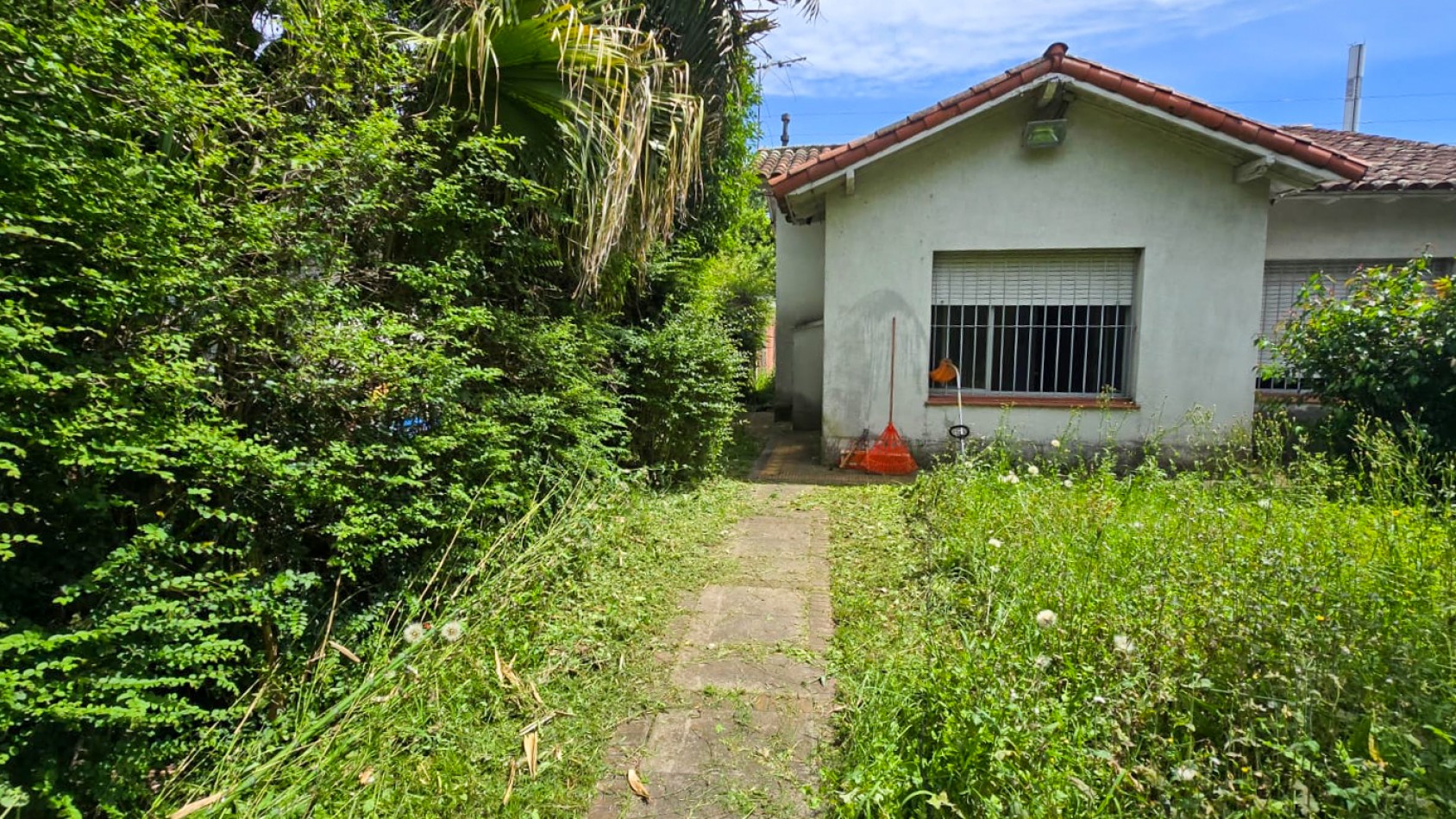 CHALET 4 AMB. C/ QUINCHO Y PARQUE