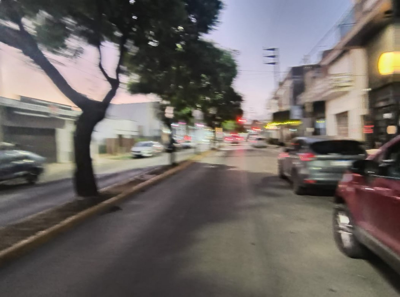 LOCAL C/ ENTREPISO 156 M2 