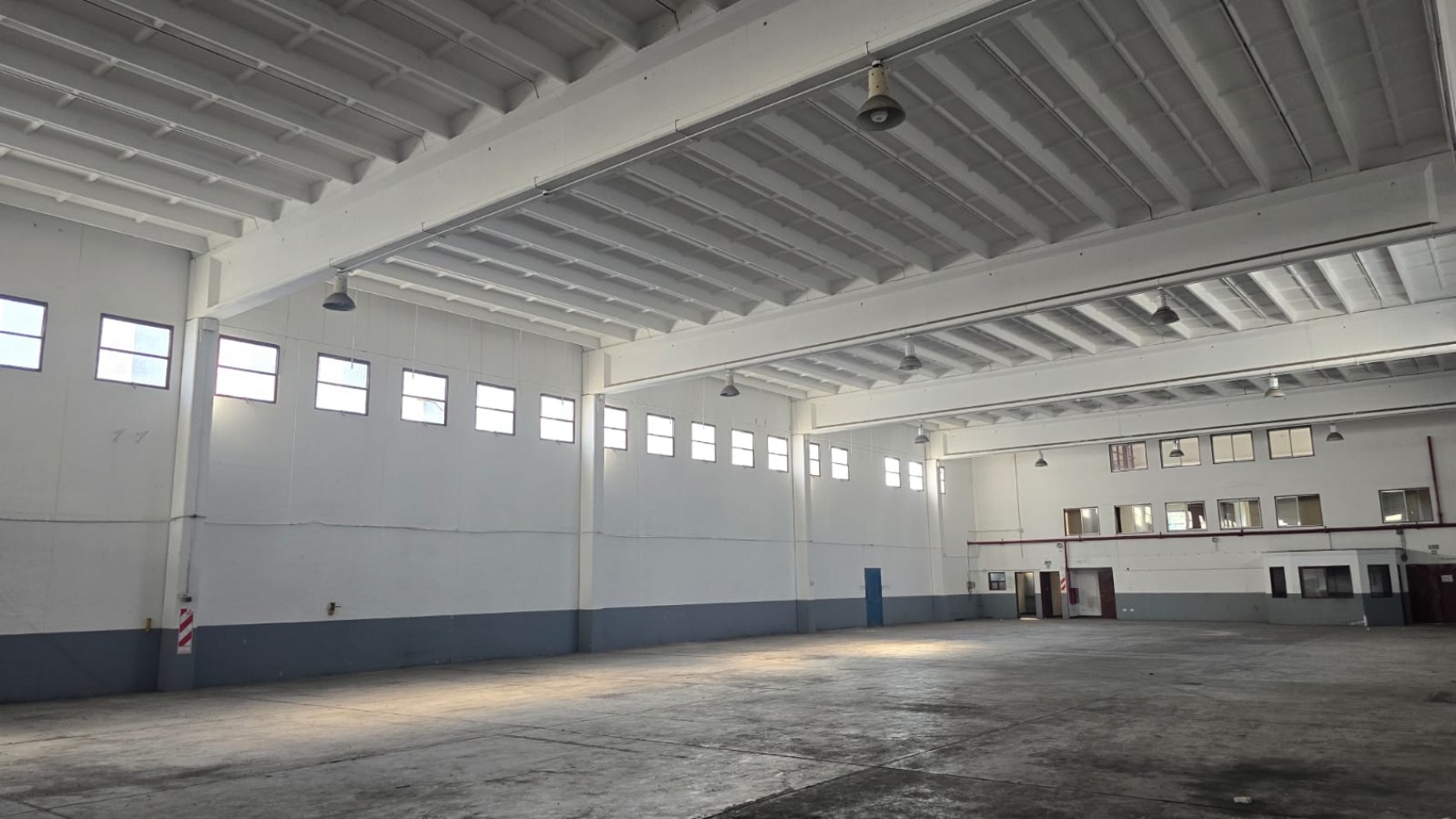 GALPON 2500 M2 