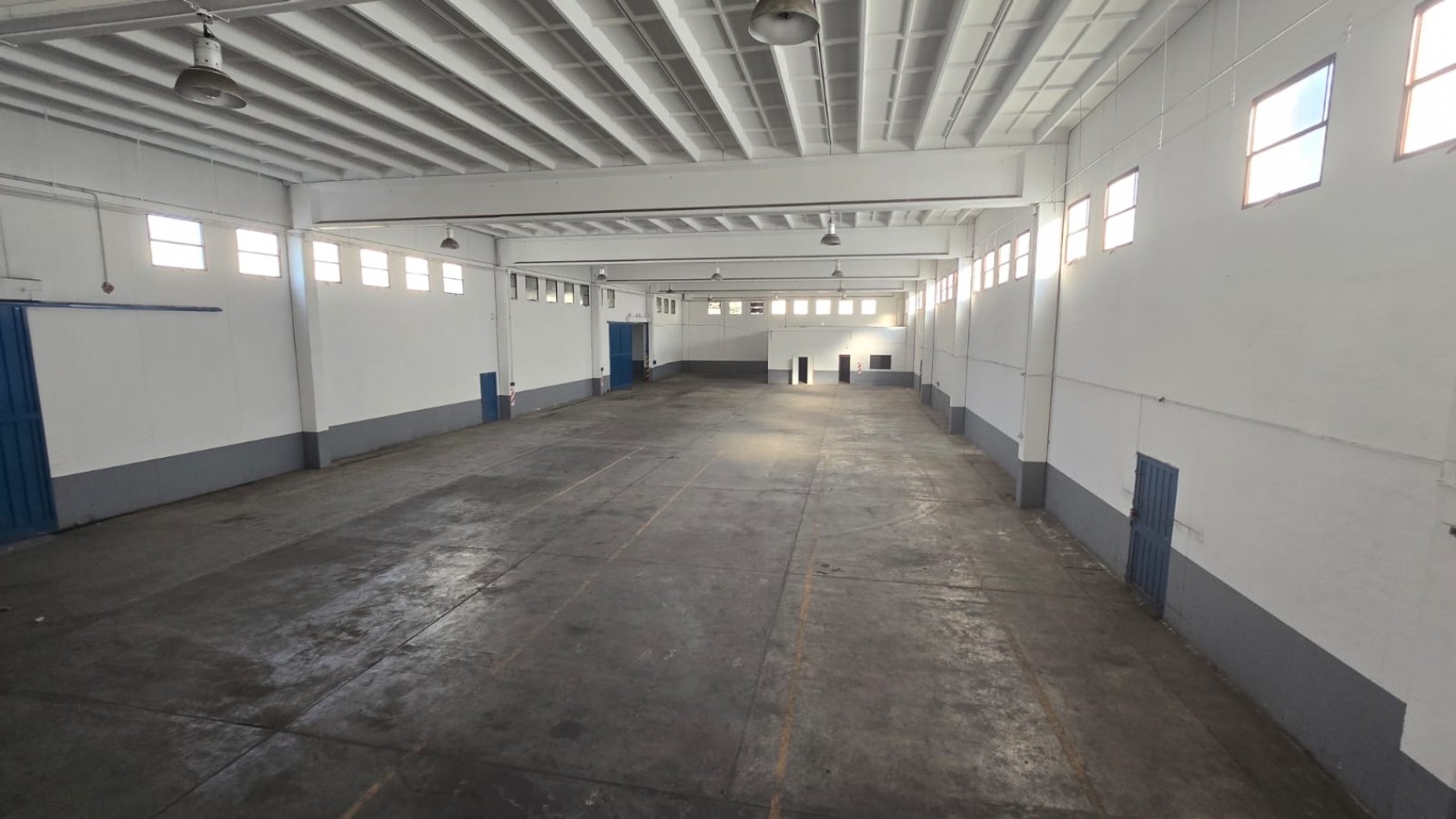 GALPON 2500 M2 