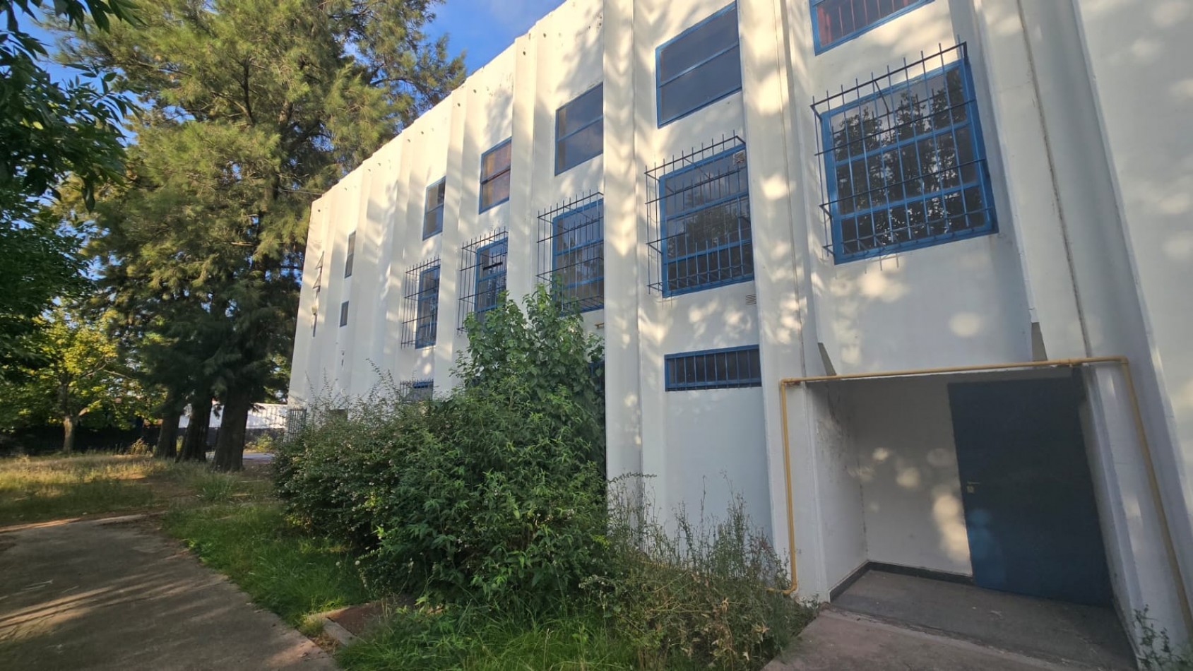 GALPON 2500 M2 