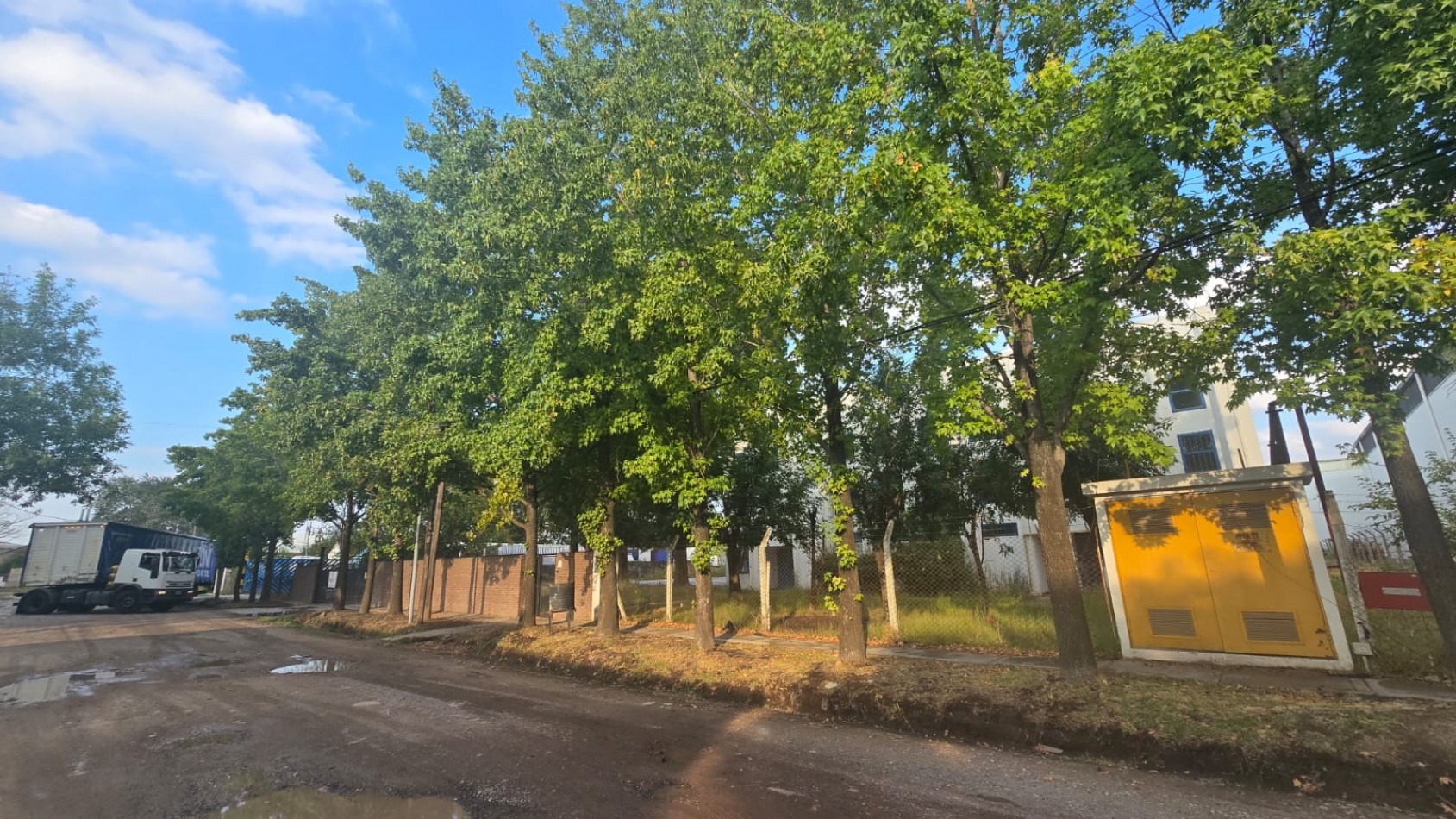 GALPON 2500 M2 
