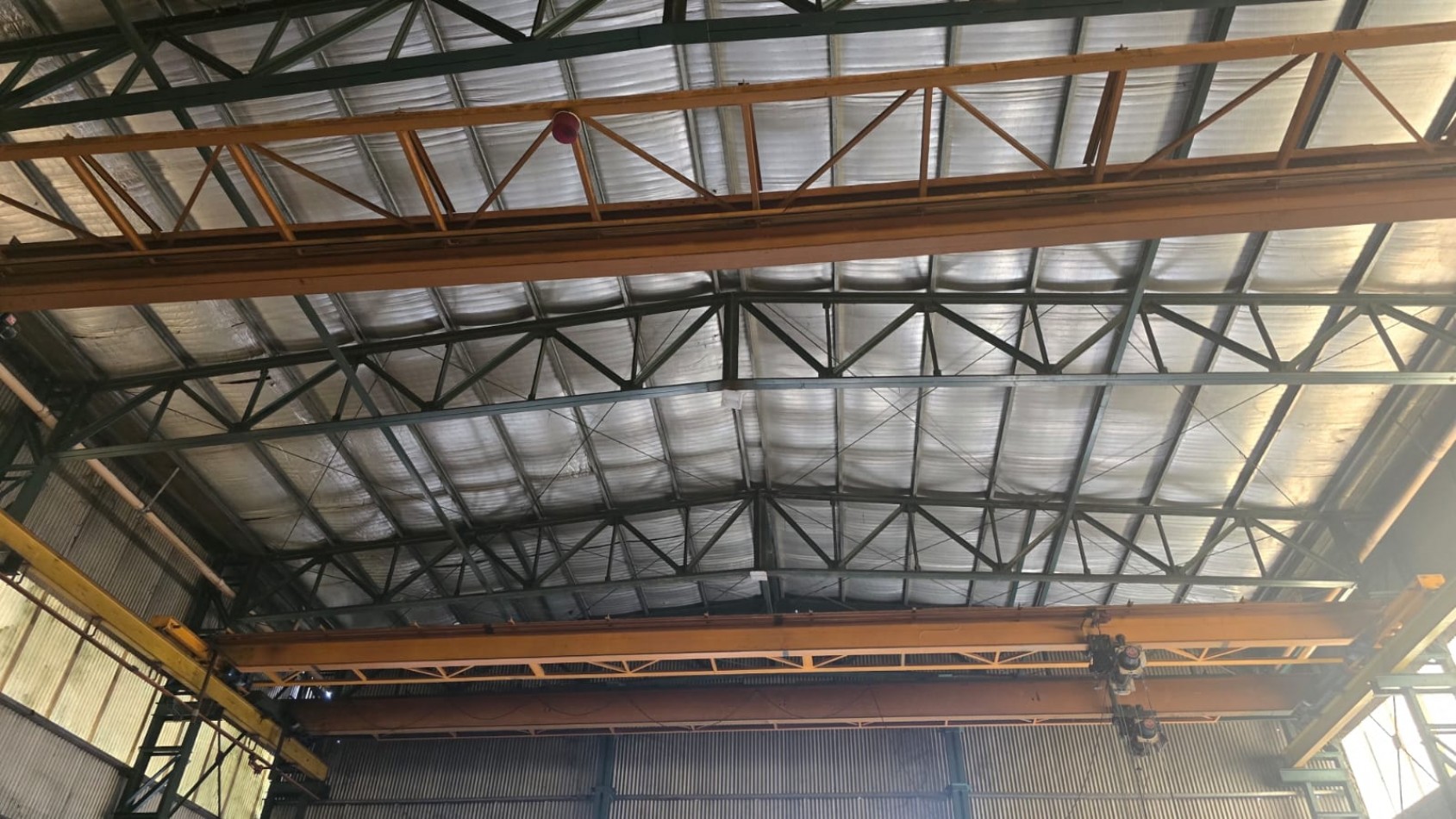 GALPON 1400 M2