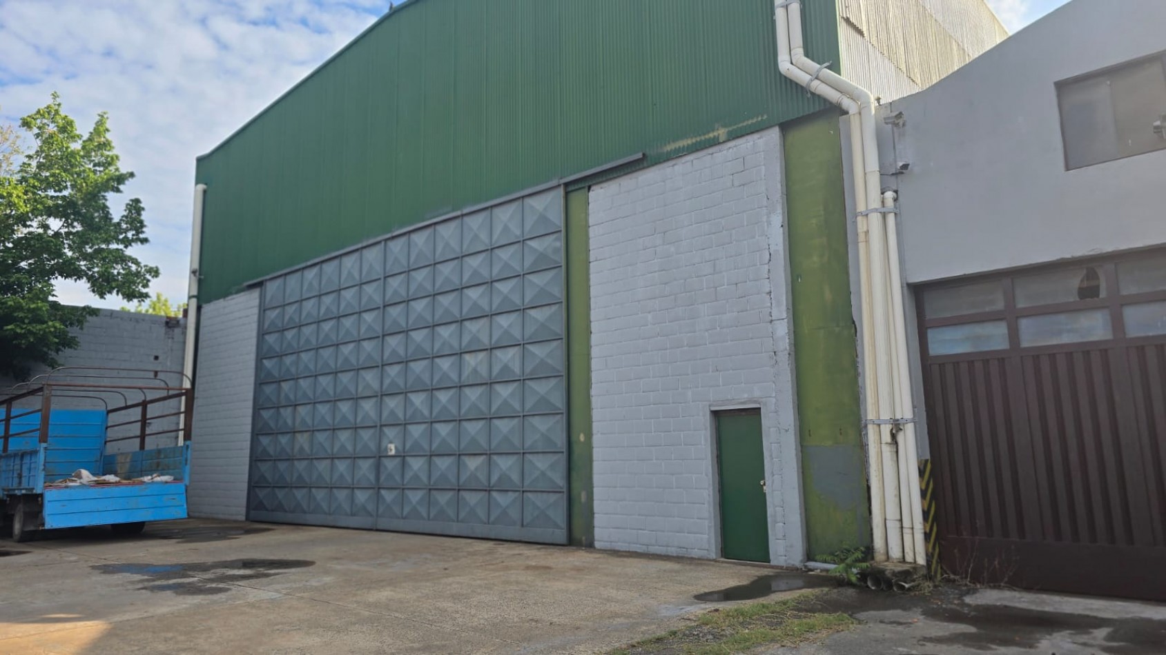 GALPON 1400 M2