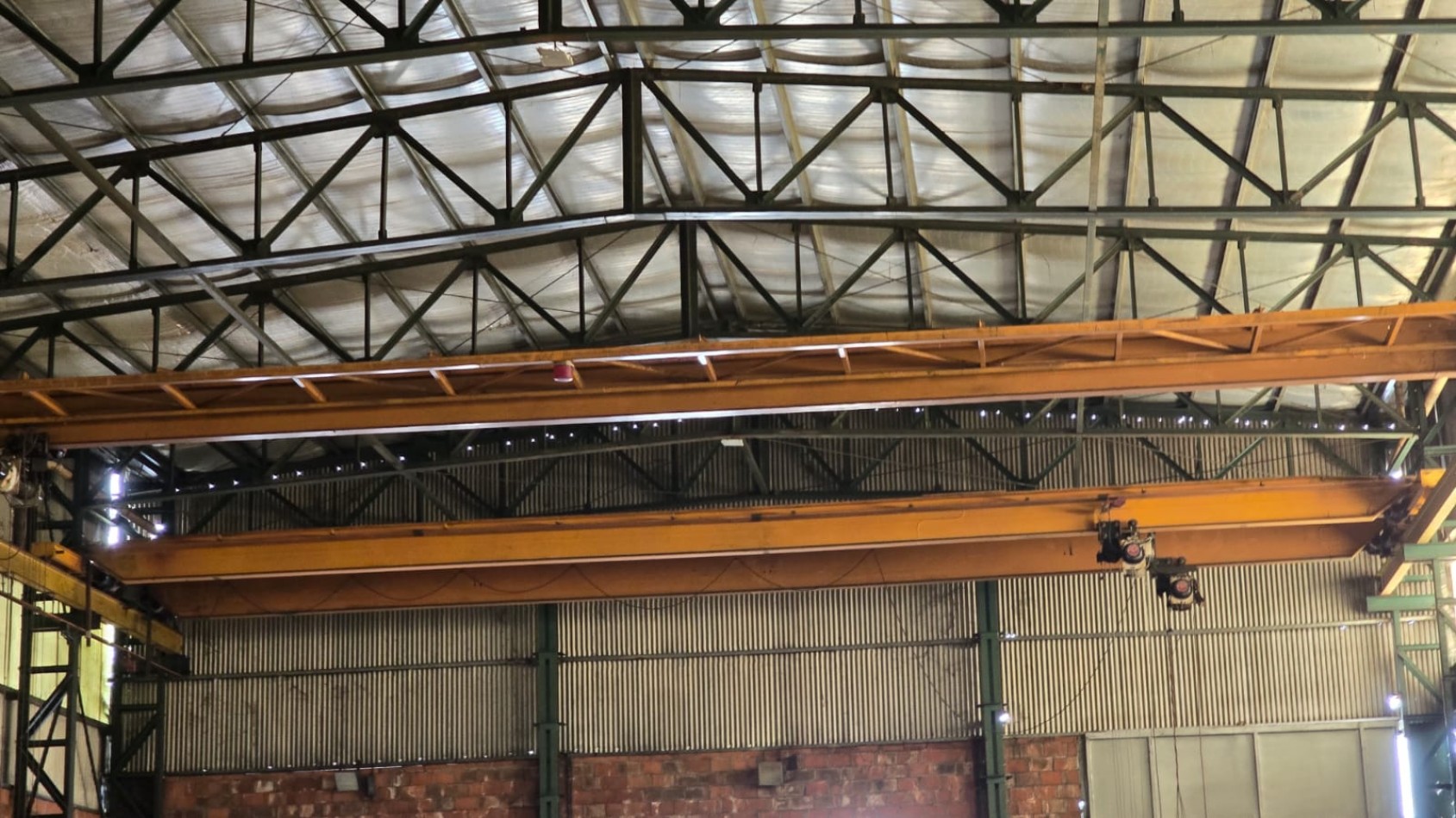 GALPON 1400 M2