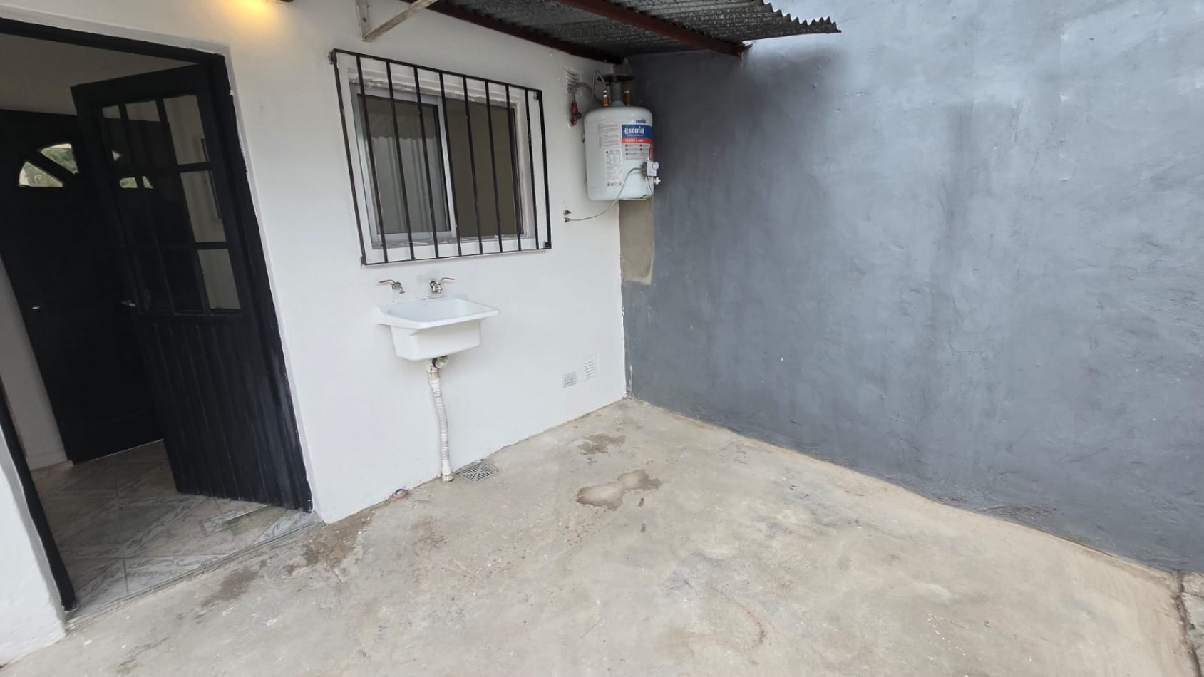 DUPLEX 3 AMB. AMPLIO C/ PATIO Y GARAGE