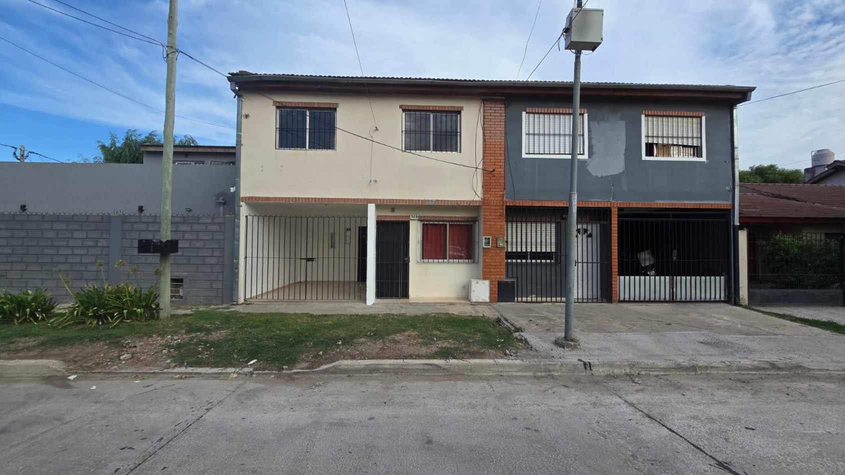 DUPLEX 3 AMB. AMPLIO C/ PATIO Y GARAGE