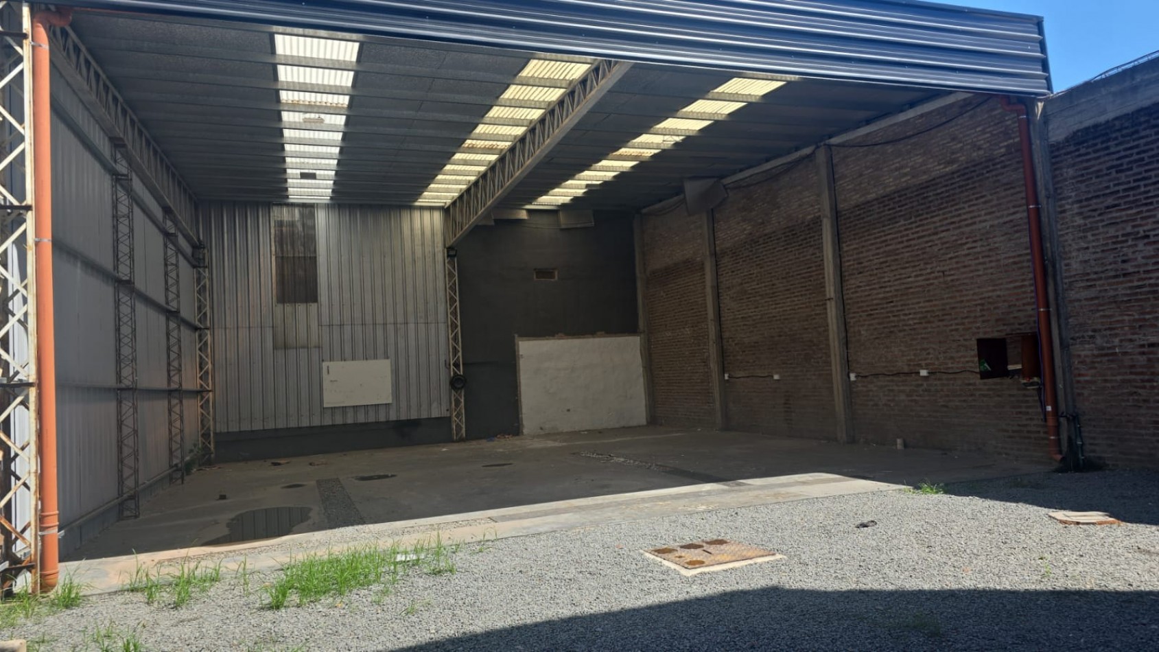 GALPON 180M2