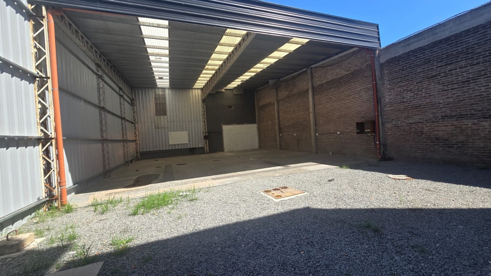 GALPON 180M2