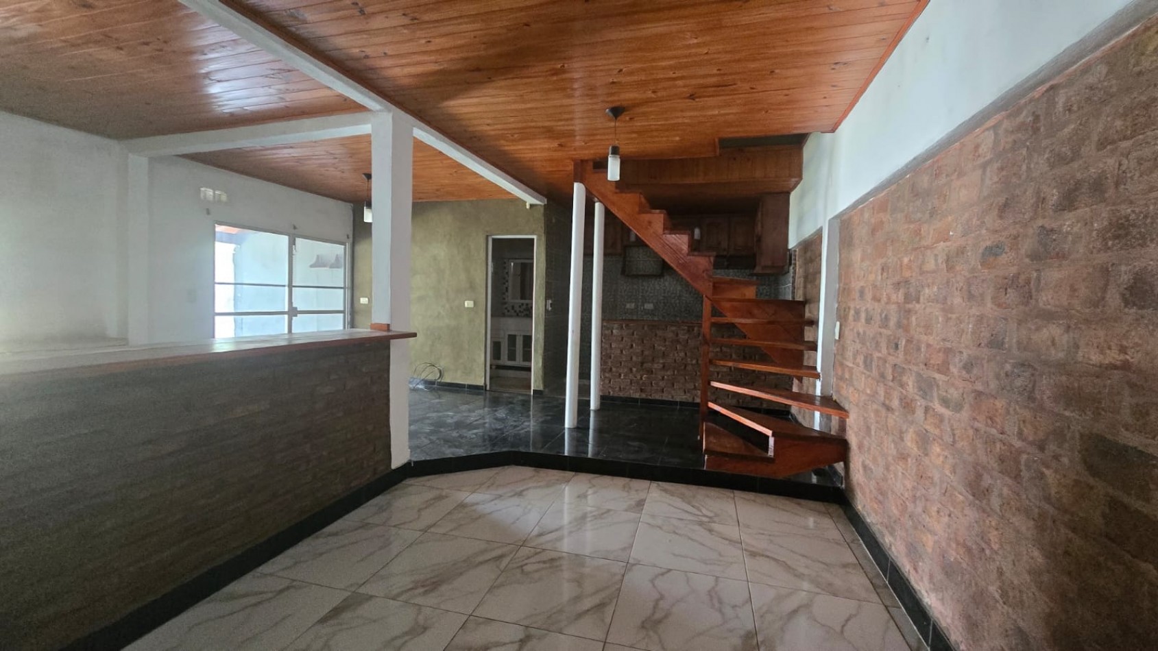 CASA 4 AMBIENTES