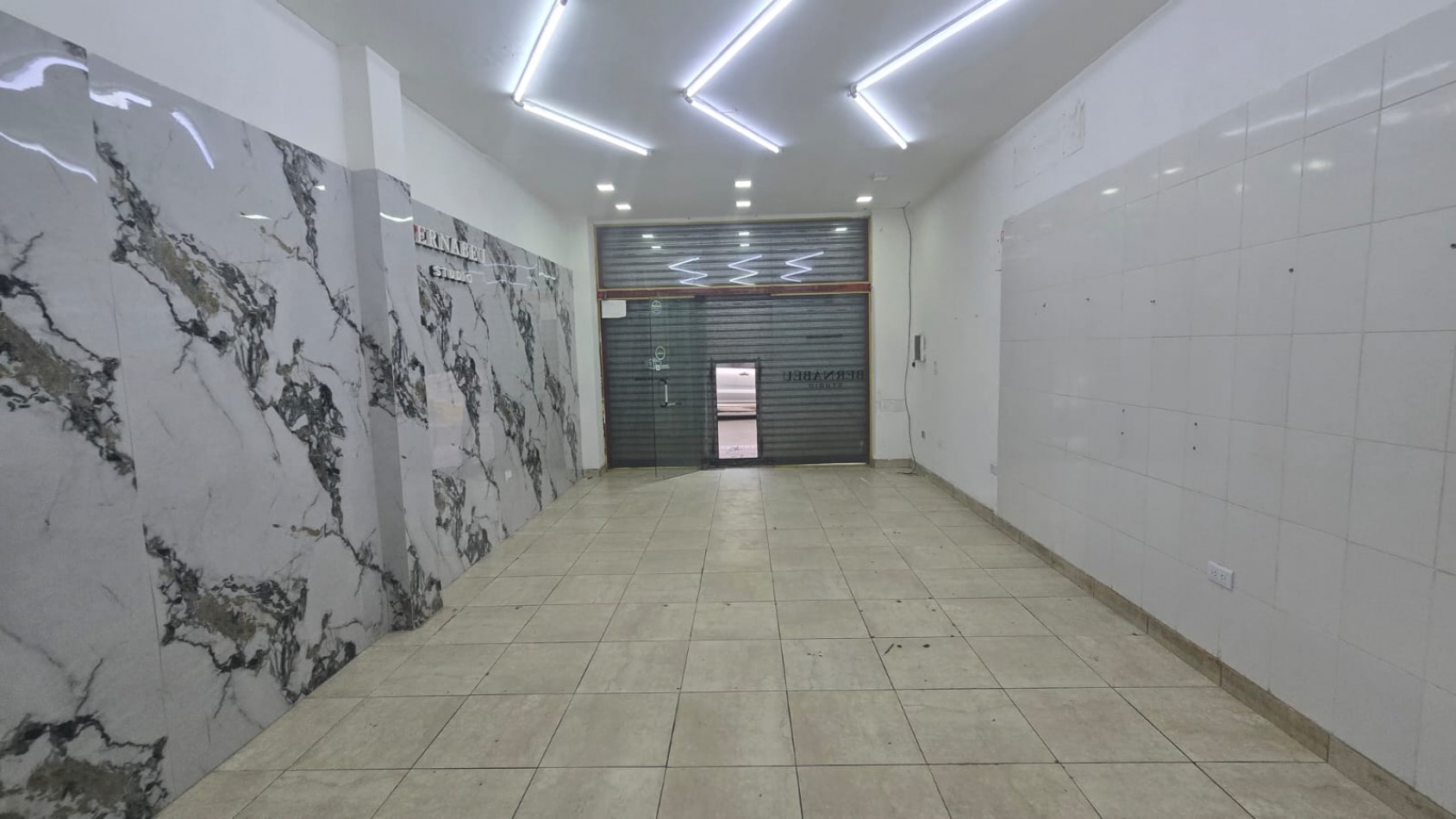 LOCAL 40M2