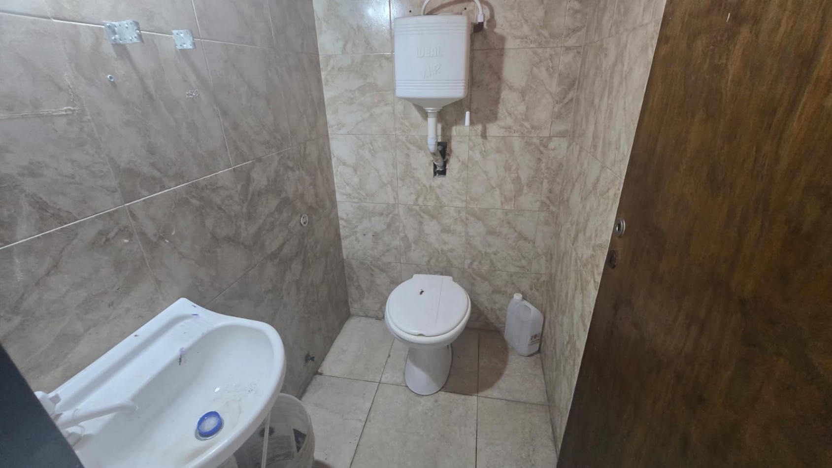 LOCAL 40M2