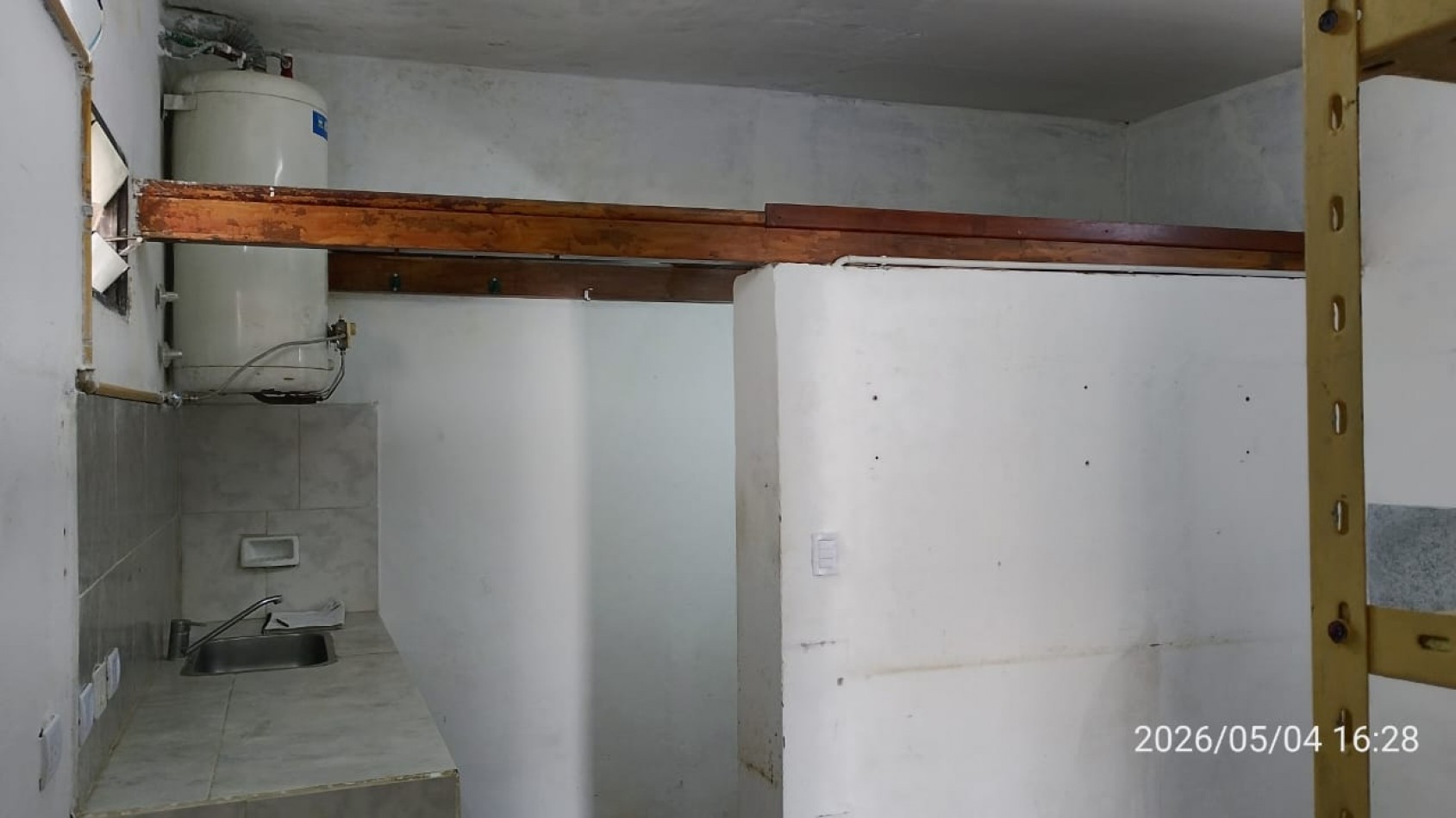 LOCAL 28 M² 