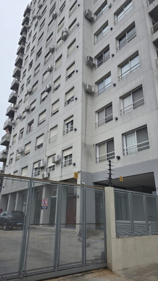 DPTO 4 AMB. C/ COCHERA Y BALCON