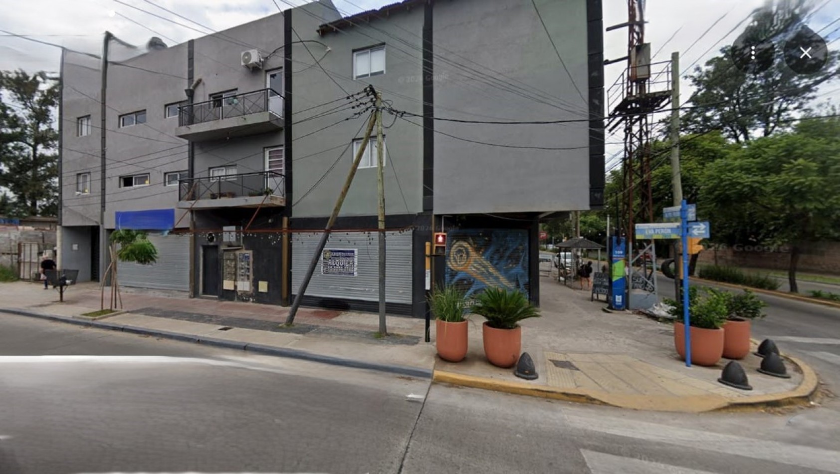 DEPARTAMENTO 2 AMB. C/COCHERA Y BALCON