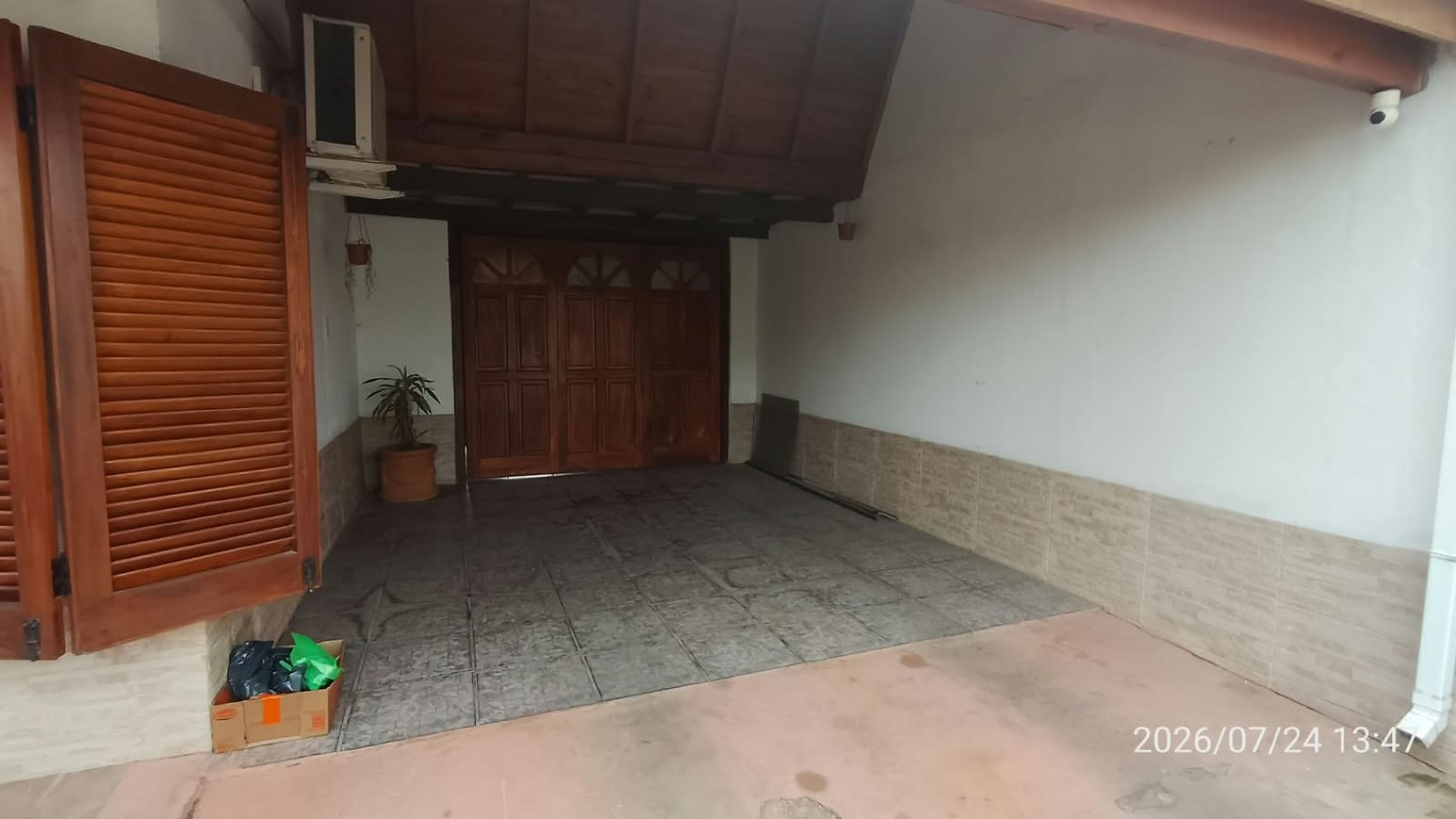 CASA 4 AMB. C/ ENTRADA AUTOS