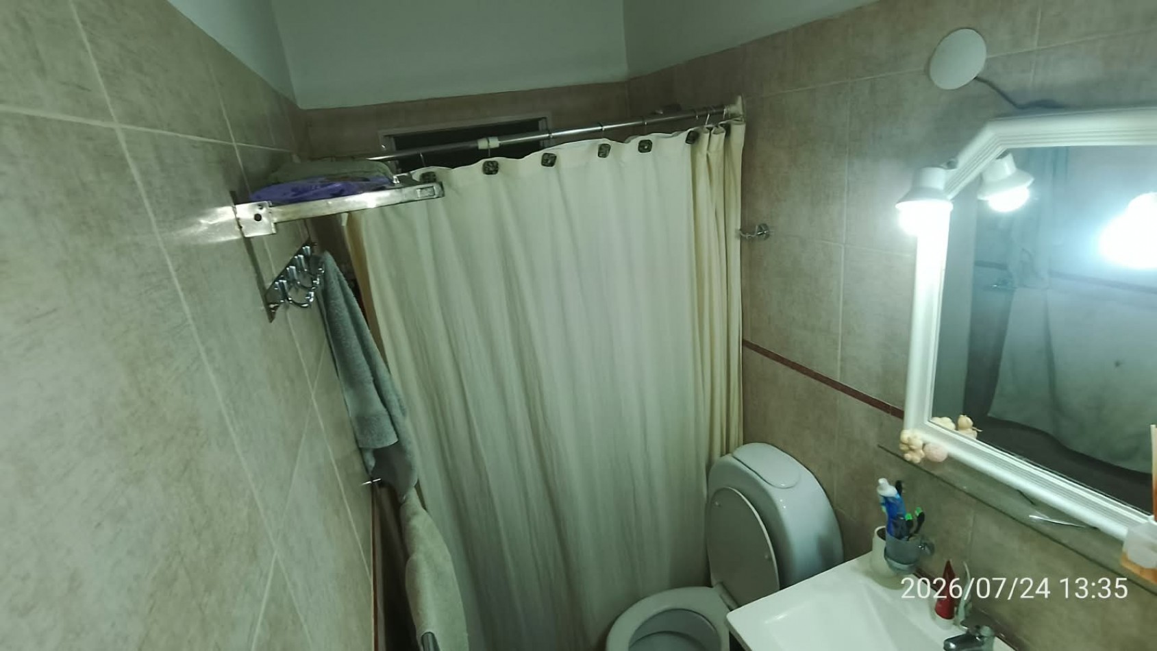 CASA 4 AMB. C/ ENTRADA AUTOS