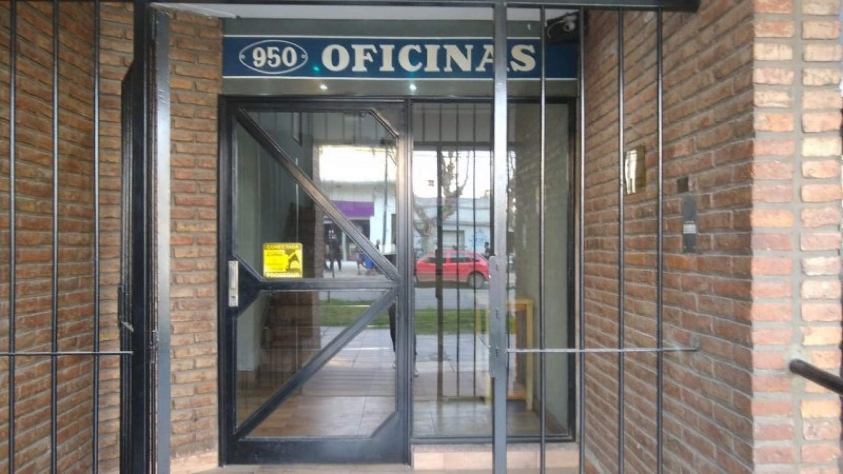 OFICINAS 140 M2. C/ MODULOS- RECEPCION- BAÑOS