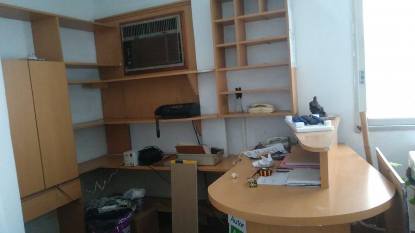 OFICINAS 140 M2. C/ MODULOS- RECEPCION- BAÑOS