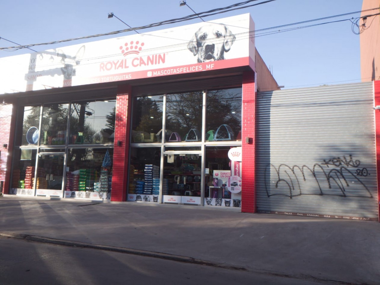 LOCAL 380 M2. C/ ENTREPISO 