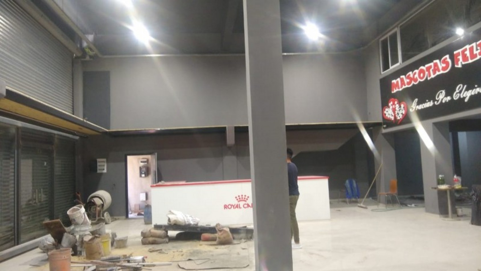 LOCAL 380 M2. C/ ENTREPISO 