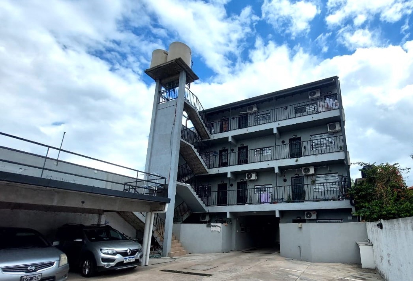 DEPARTAMENTO 2 AMB. C/ COCHERA (COMPLEJO CERRADO)