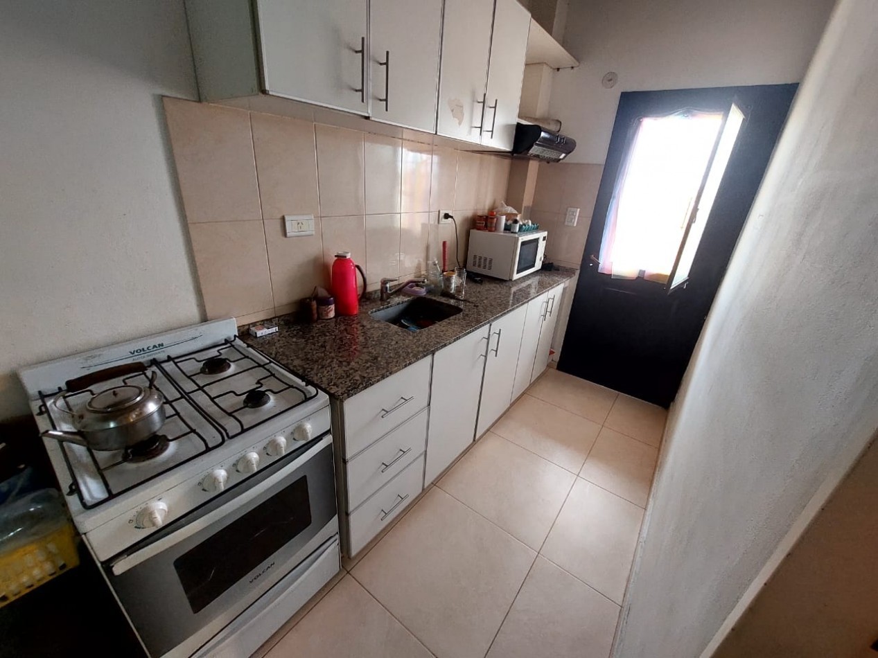 DEPARTAMENTO 2 AMB. C/ COCHERA (COMPLEJO CERRADO)