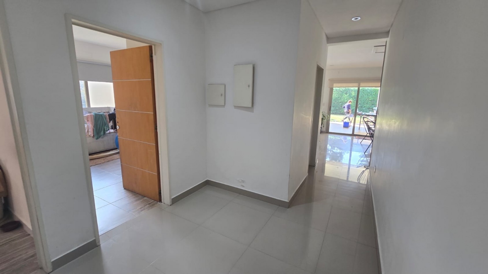 CASA 4 AMB. C/ PARQUE PISCINA QUINCHO Y ENTRADA P/ AUTOS, BARRIO EL CORTIJO