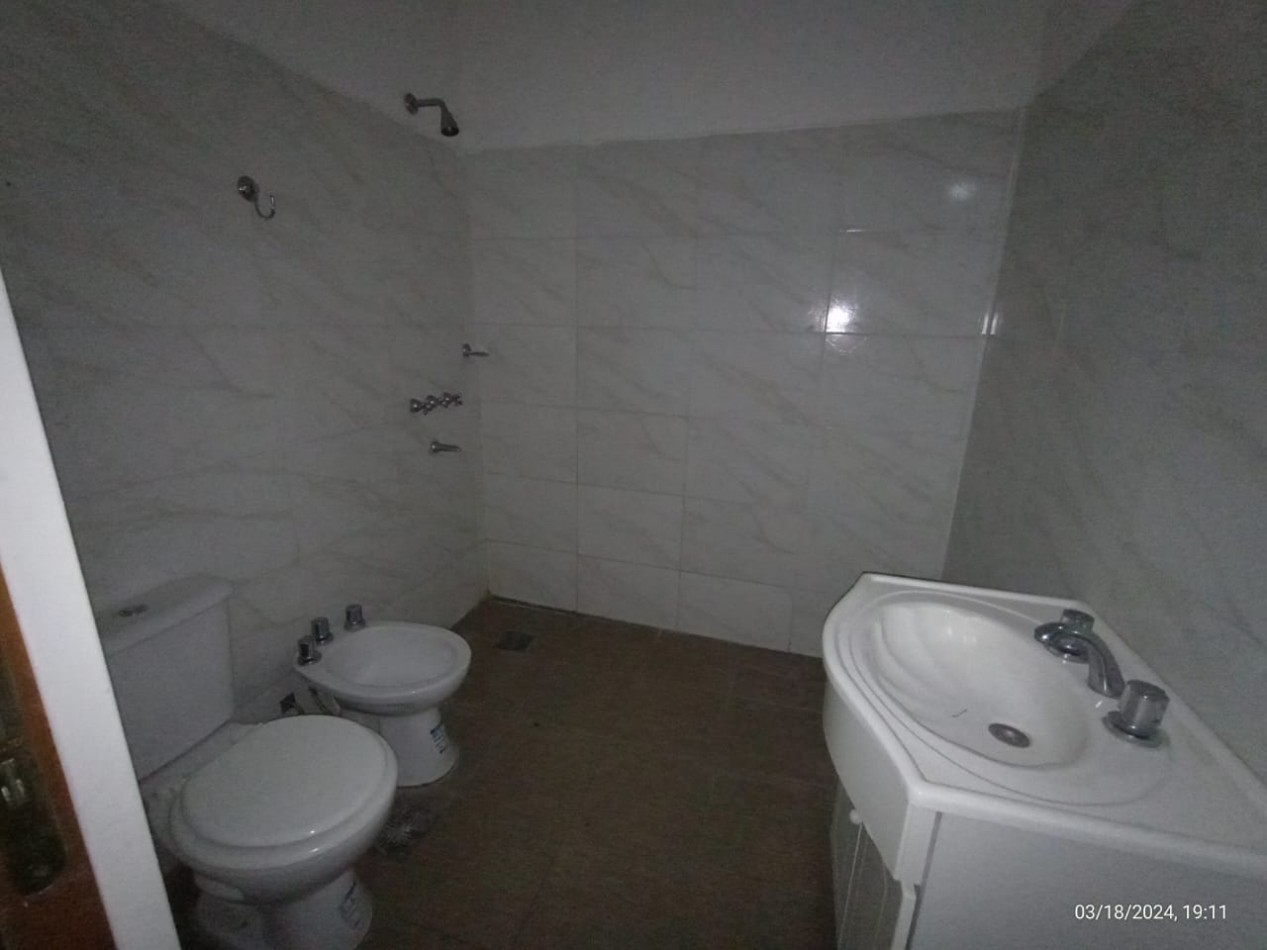 DEPARTAMENTO 2 AMB. C/COCHERA Y BALCON
