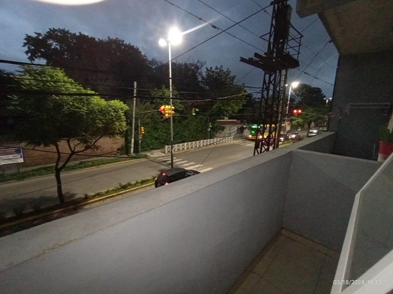 DEPARTAMENTO 2 AMB. C/COCHERA Y BALCON