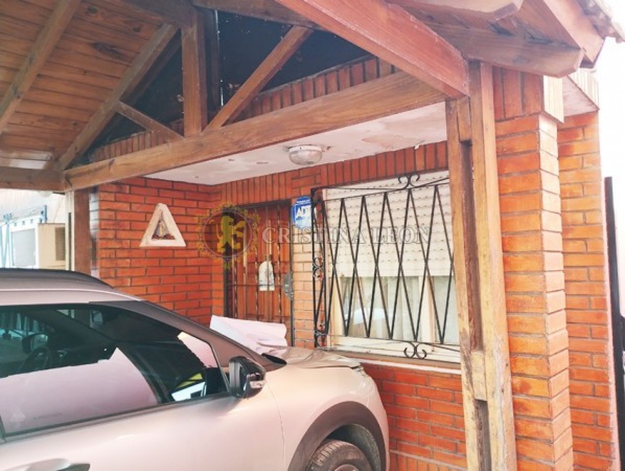 CASA AMERICANA  3 AMB. c/ PATIO Y COCHERA