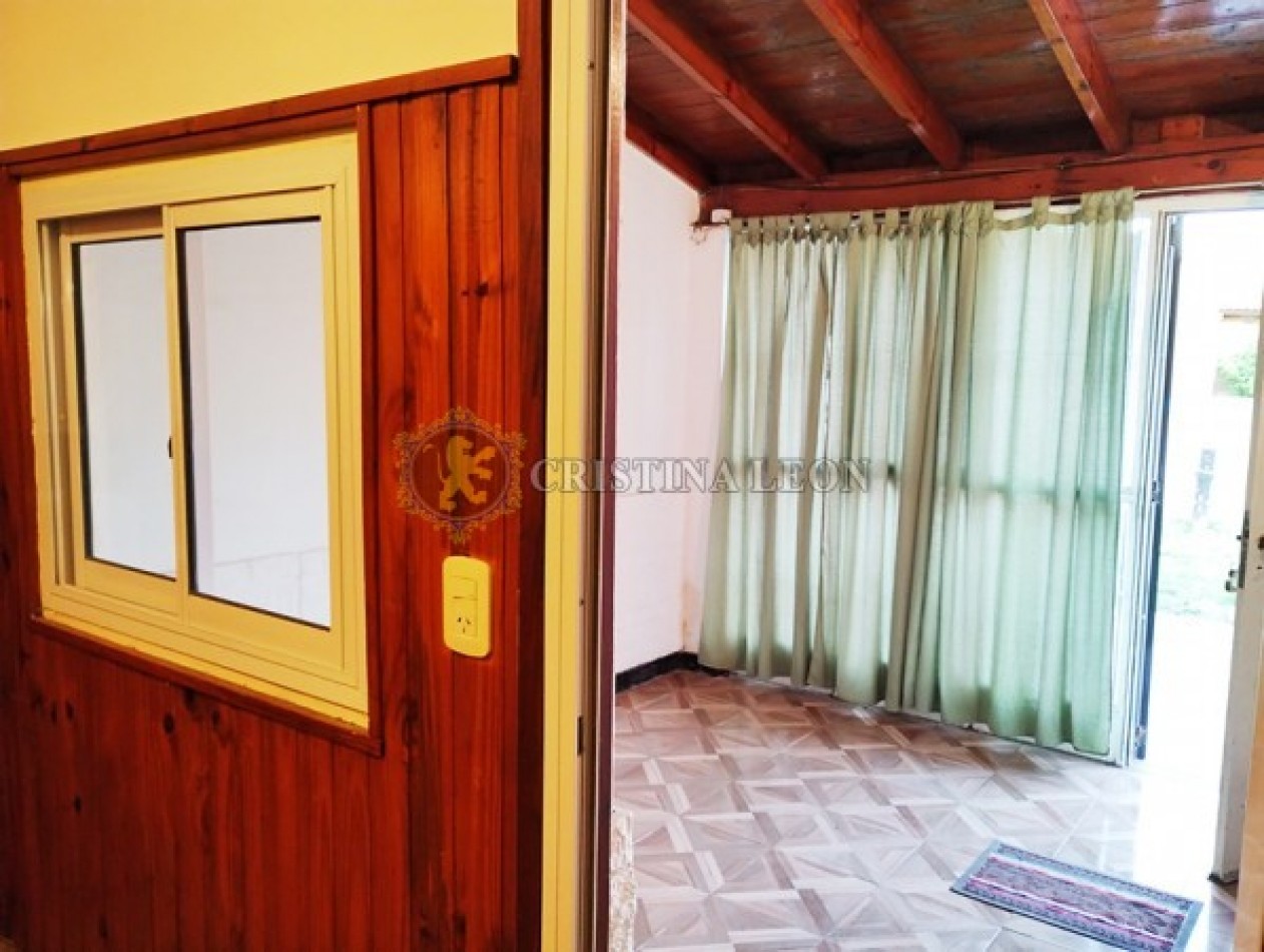 CASA AMERICANA  3 AMB. c/ PATIO Y COCHERA