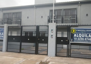 DUPLEX DE 3 AMB. C/ ENTRADA DE AUTO Y PATIO